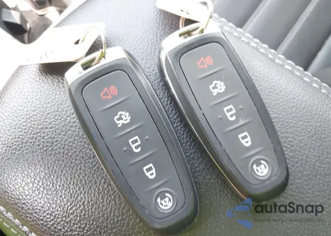 2017 Ford Escape Titanium z USA, uszkodzony, nr VIN 1FMCU0J90HUF01565